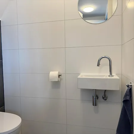 Duinroos Vlakbij *